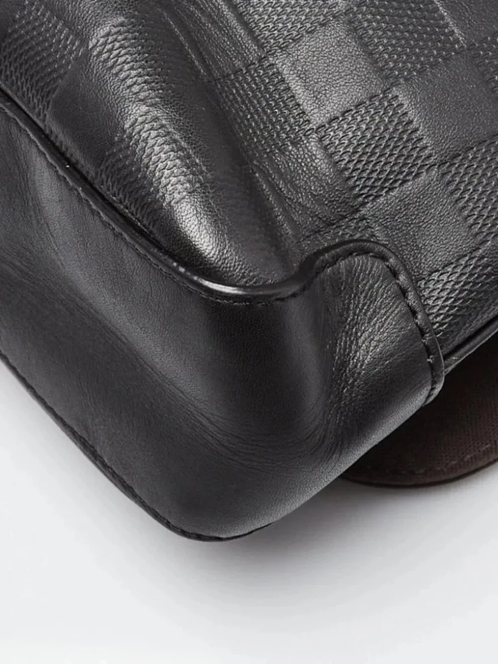 Louis Vuitton Black Damier Infini Leather District MM Bag